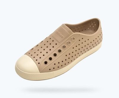 Native Jefferson Adult Shoes - FlaxTan/BnWhite