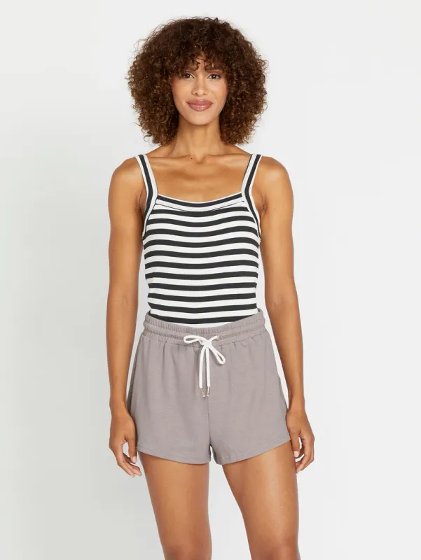 Volcom Women&#39;s LIL Fleece Short - DZG