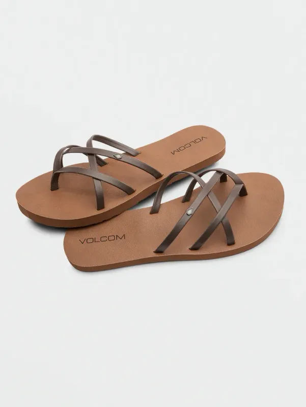 Volcom Women's New School II Sandals - BRN