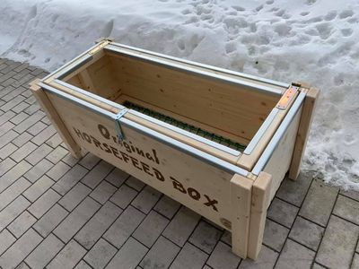 Original HORSEFEED BOX CLASSIC MEGA LONG