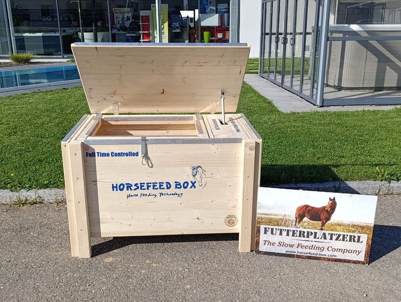Original HORSEFEED BOX FULL TIME CONTROLLED EXTRA DEEP SHORT