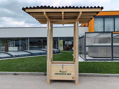 Heuboxen mit Dach