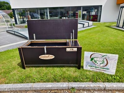 Original HORSEFEED BOX FULL TIME CONTROLLED DEEP LONG BLACK EDITION