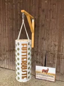 Original HORSEFEED BOX FunGame