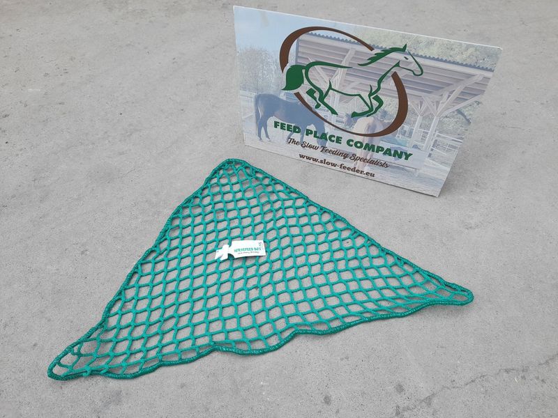 HORSEFEED BOX Dreieckiges Futtersparnetz 65cm - NEW Diamond Cord