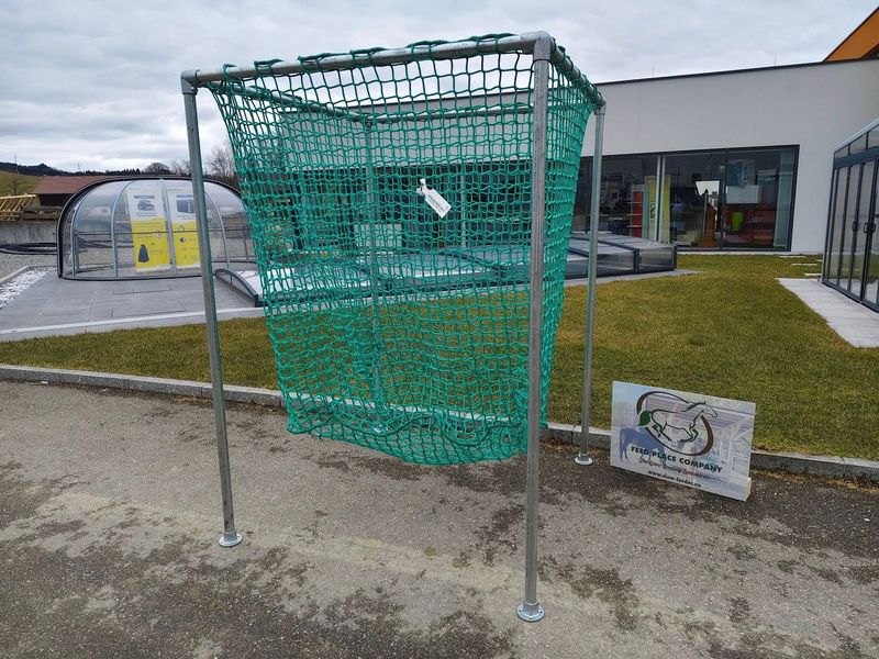 HORSEFEED BOX Stahlrohr-Heuraufe FIX 1,4m x 1,4m x 2m