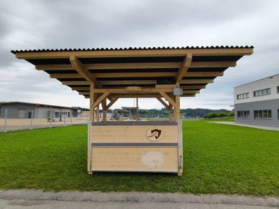 Original HAYMUNSTER DeLuxe Zeigesteuerte Grossballenraufe 4-seitig 2.1 Quader Original HAYMUNSTER DeLuxe Zeigesteuerte Grossballenraufe 4-seitig 2.1 Quader