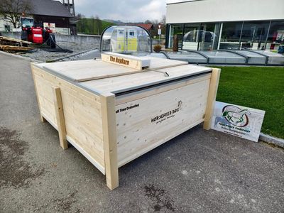 Original HORSEFEED BOX FULL TIME CONTROLLED HAYBARN