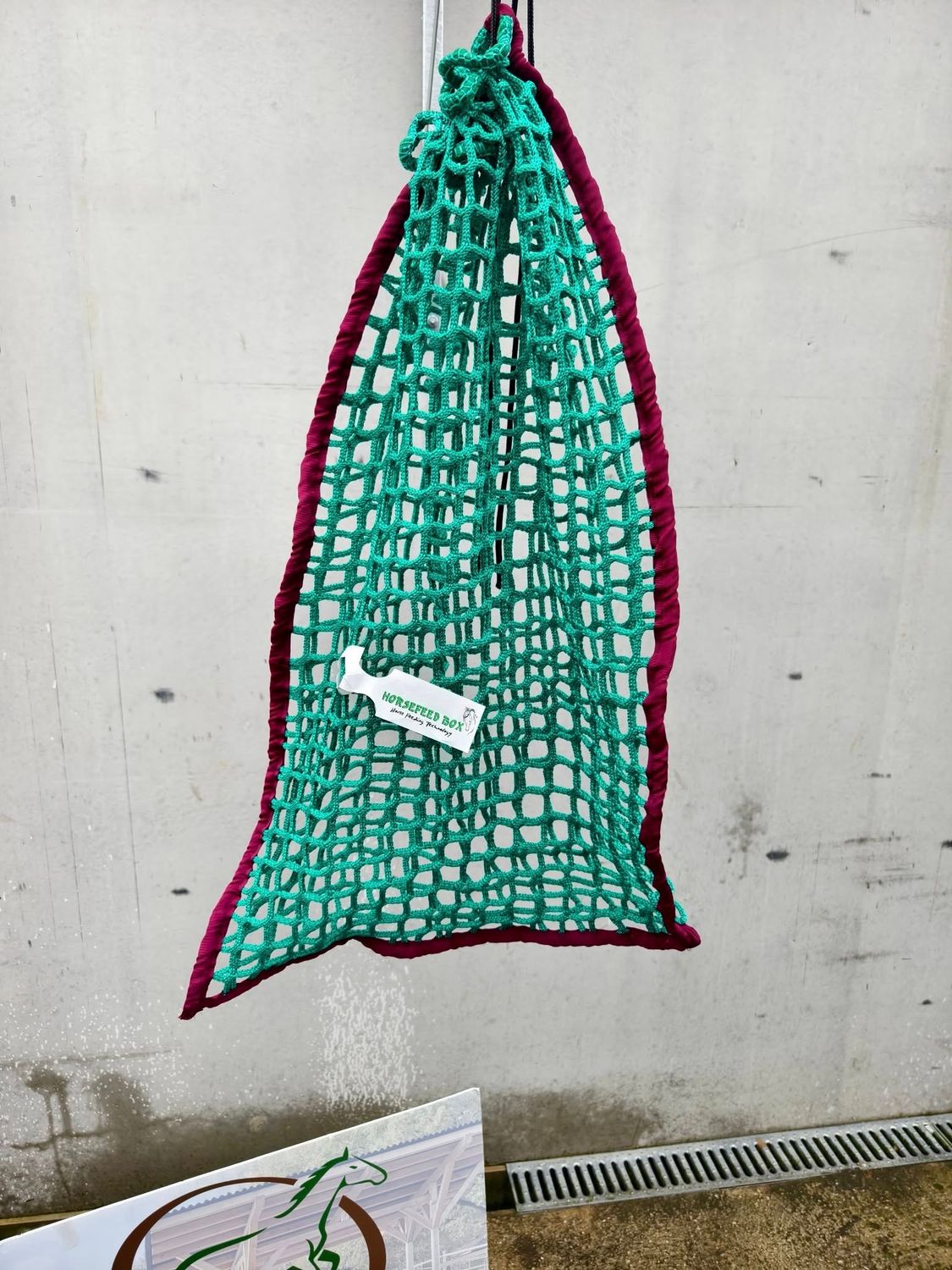 Original HORSEFEED BOX Heusack MAXI - Farbige Umrandung Original HORSEFEED BOX Heusack MAXI - Farbige Umrandung