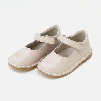 A-95 Caitlin Scalloped MJ Pebble Almond