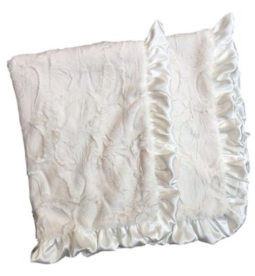 Classic Ivory Luxe Blanket