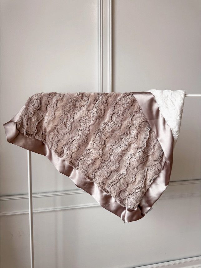 Peter Rabbit Blanket-Brown