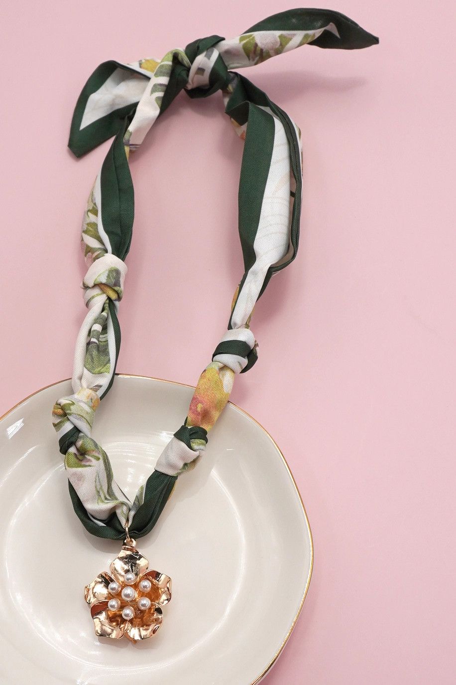 Green Floral Scarf Charm Necklace - Pearl Flower
