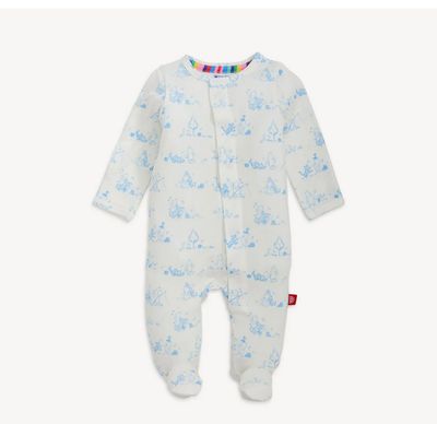 Pooh in the Woods Magnetic Footie