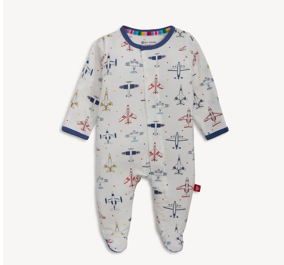 Just Plane Fun Modal Magnetic Footie