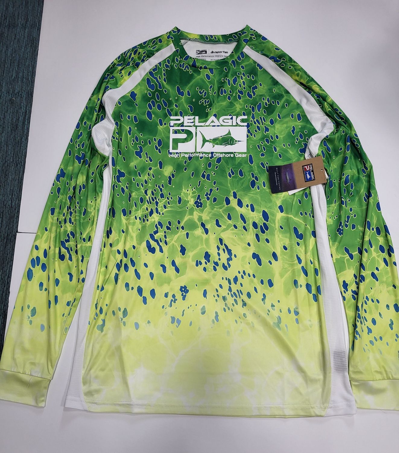 CLEARANCE!! Pelagic Men&#39;s Vaportek Performance