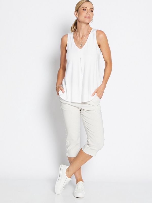 Philosophy Caprisun Beige Capri Short