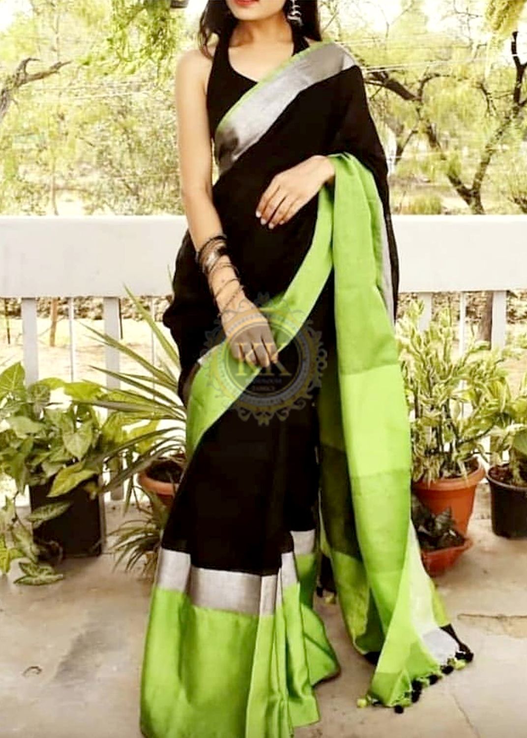 LINEN SAREES 
@ 1400/- to 3999/-
