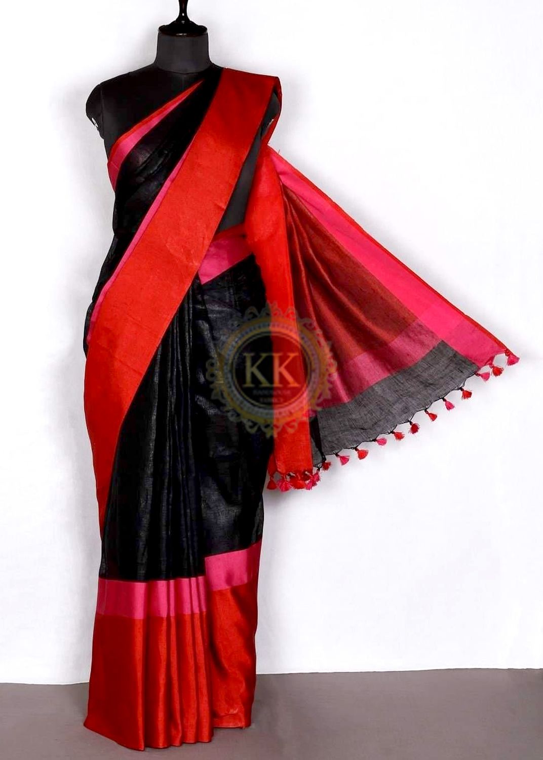 LINEN SAREES 
@ 1400/- to 3999/-