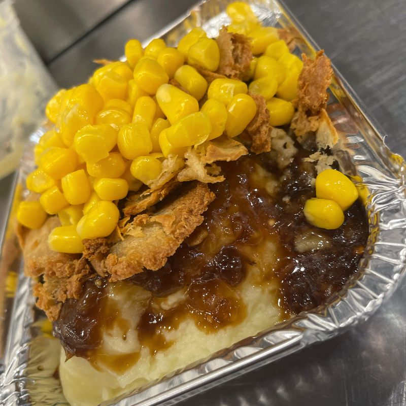 Chick&#39;n, Corn &amp; Gravy Bowl