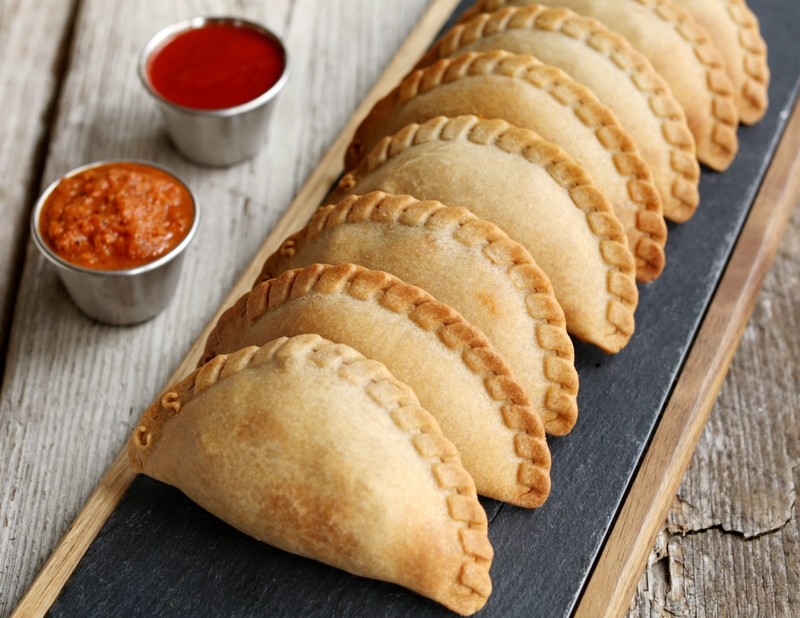 6 Freakin&#39; Vegan Spinach &amp; Ricotta Empanadas