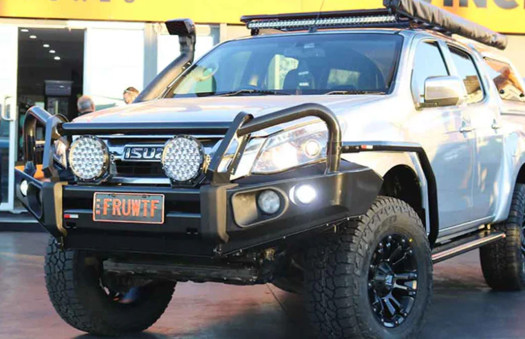 ROCKARMOR STEEL ROCKSLIDER SIDE STEPS TO SUIT ISUZU DMAX DUAL CAB 2012 - Early 2020 Models