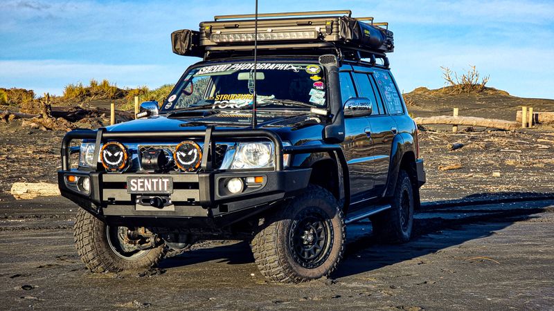ROCKARMOR PREMIUM STEEL BULLBAR TO SUIT NISSAN PATROL GU4 2005 To Current (Full Bar Replacement)