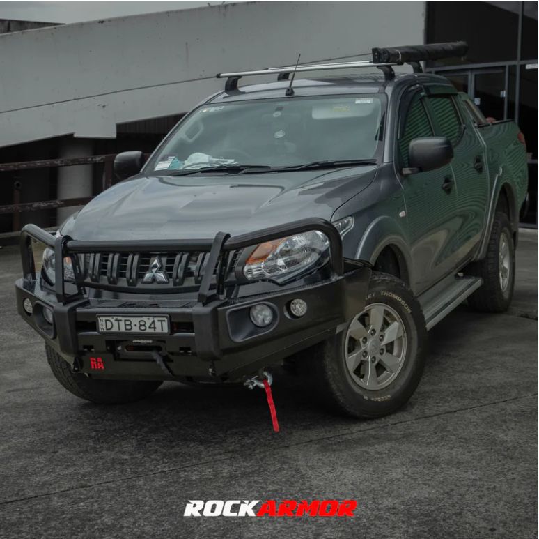 ROCKARMOR ELITE STEEL BULLBAR TO SUIT MITSUBISHI TRITON MQ