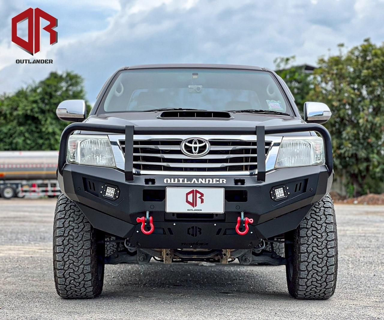 Outlander4x4 Thunder Toyota Hilux 2011-2015 Bull Bar | Loop