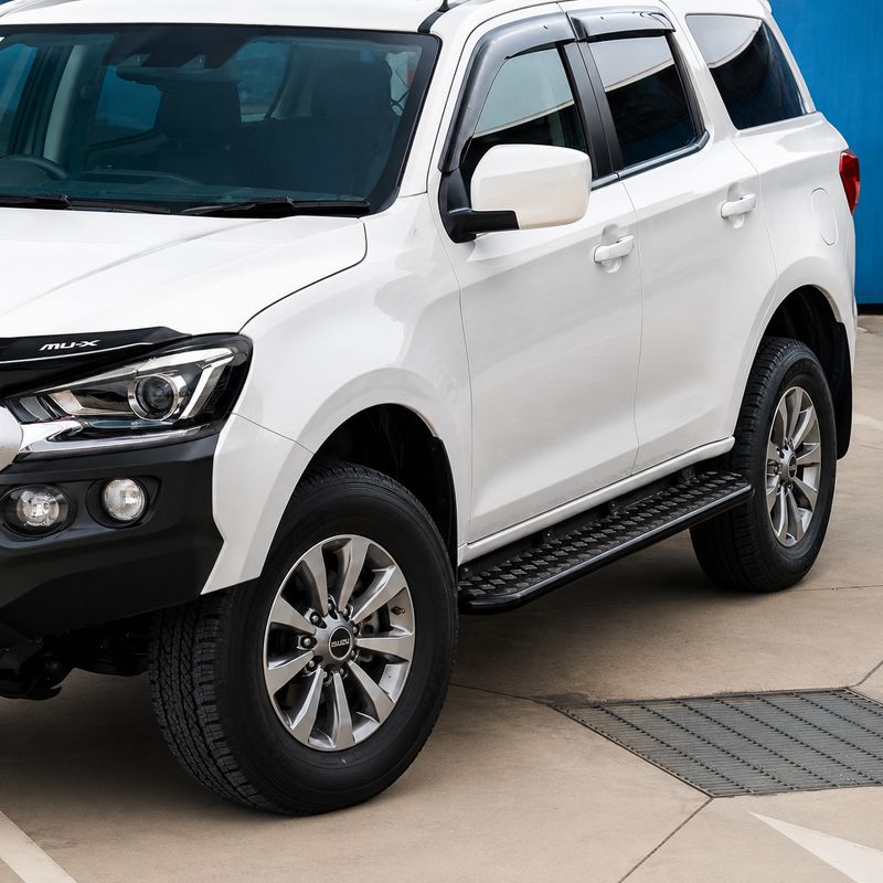 Isuzu MU-X (2013 - 2017) Standard Side Steps | MCC