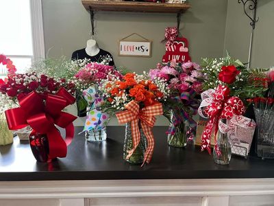 Fresh &amp; Artificial Florals