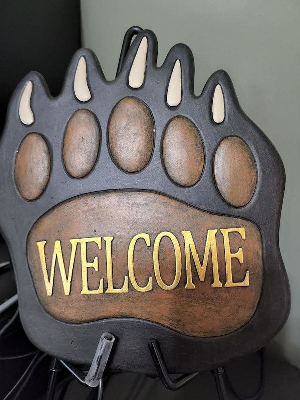 Welcome Garden Stone, 11in Bear Paw