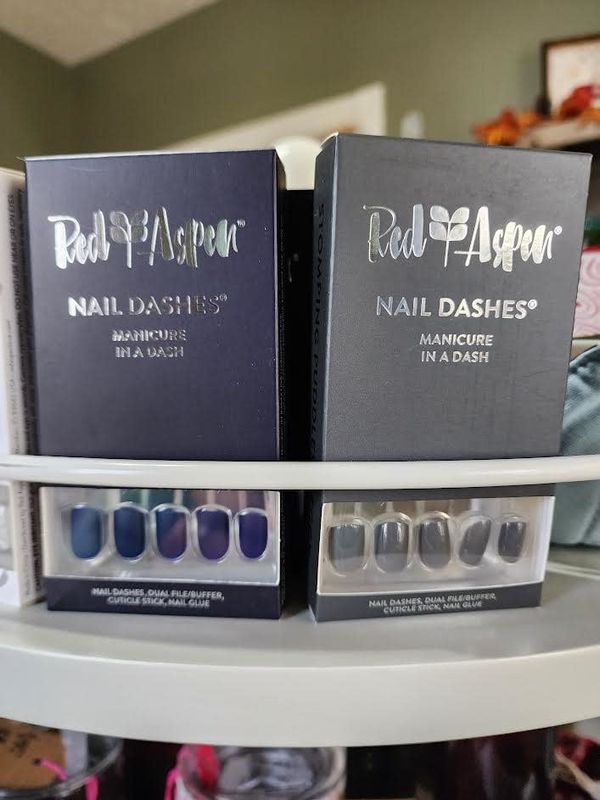 Red Aspen Solids Nail Dash