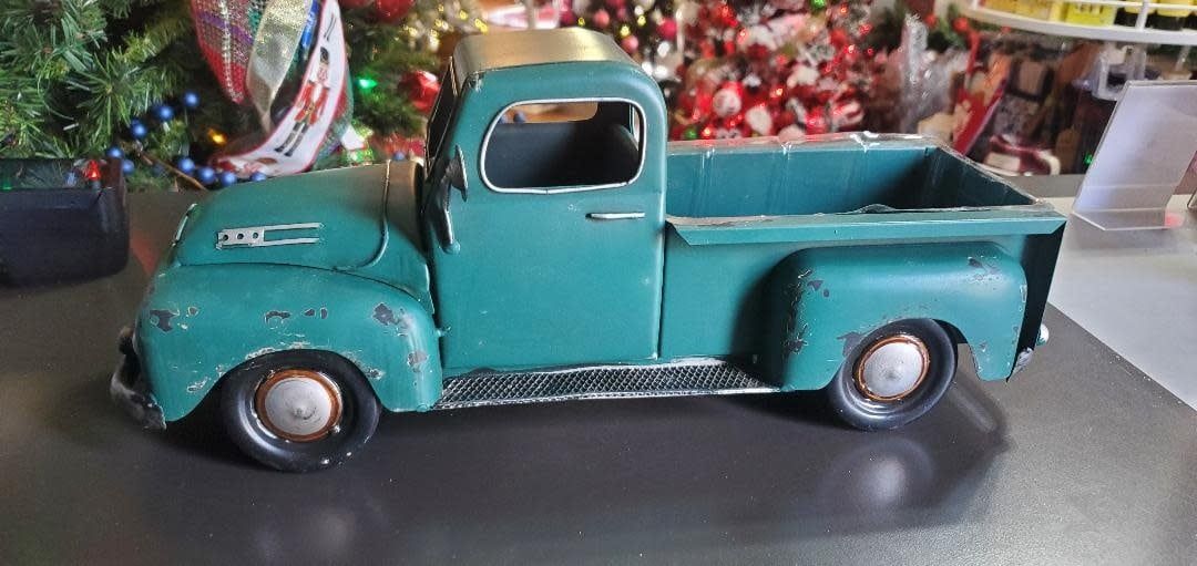 Spruce Green Metal Truck