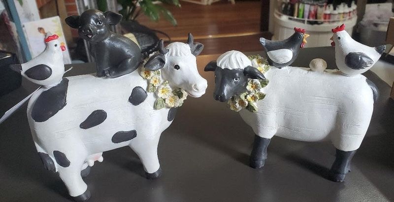 Resin Farm Animal Table Decor Cow/Sheep
