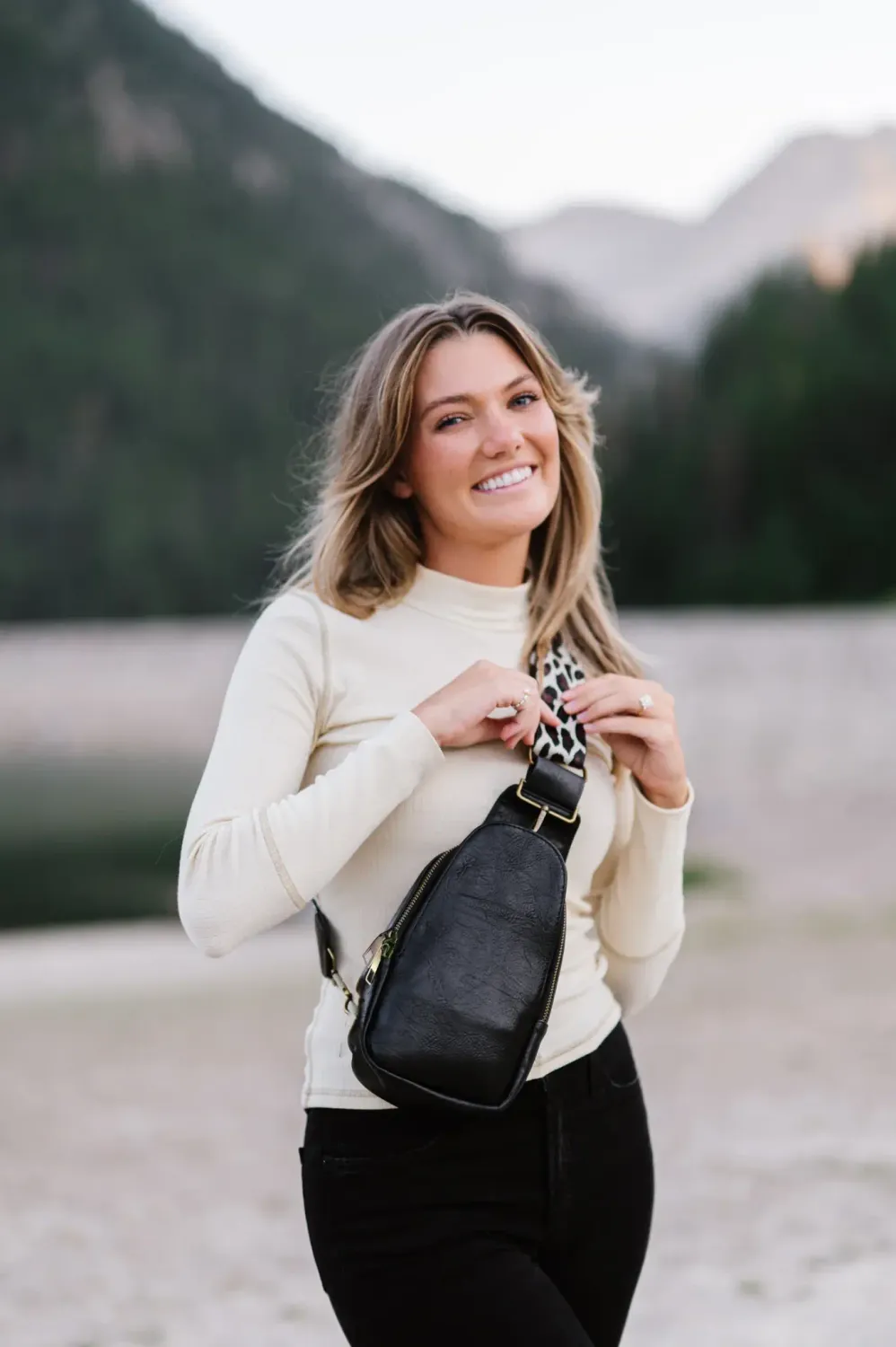 Sarah Shoulder Sling Bag, Color: Black Leopard