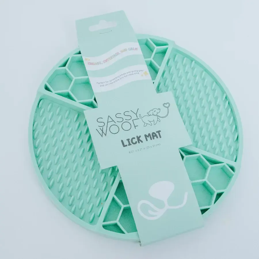 Sassy Woof DOG LICK MAT, Color: Green
