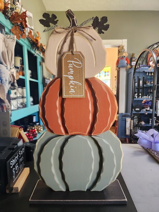 Wooden Pumpkin Stack