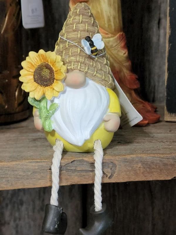 polyresin Gnome with Sunflower and dangling legs