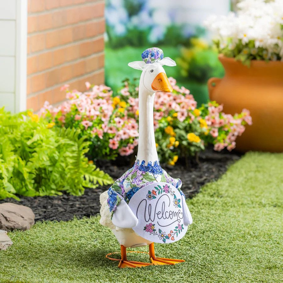 Giddy the Goose Outfit, Hydrangea Happiness