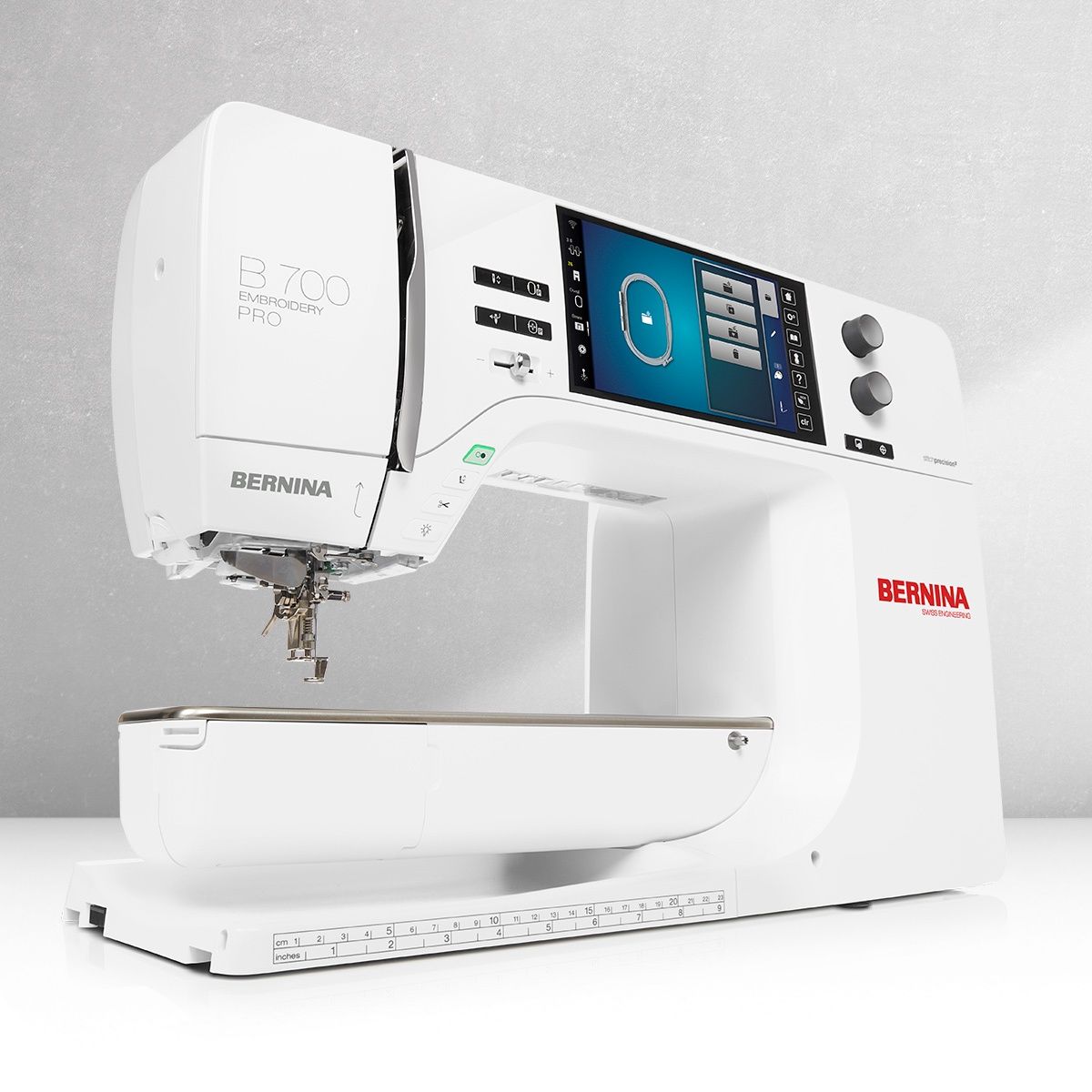 Bernina 700 Pro