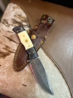 Damascus Steal Hunting Knife By Titan