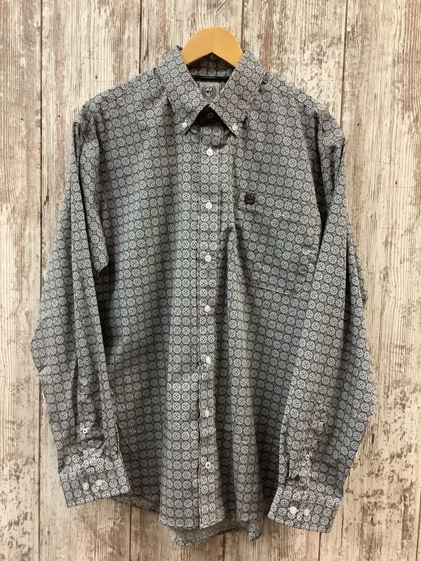 Cinch Medallion Print Long Sleeve Button Down