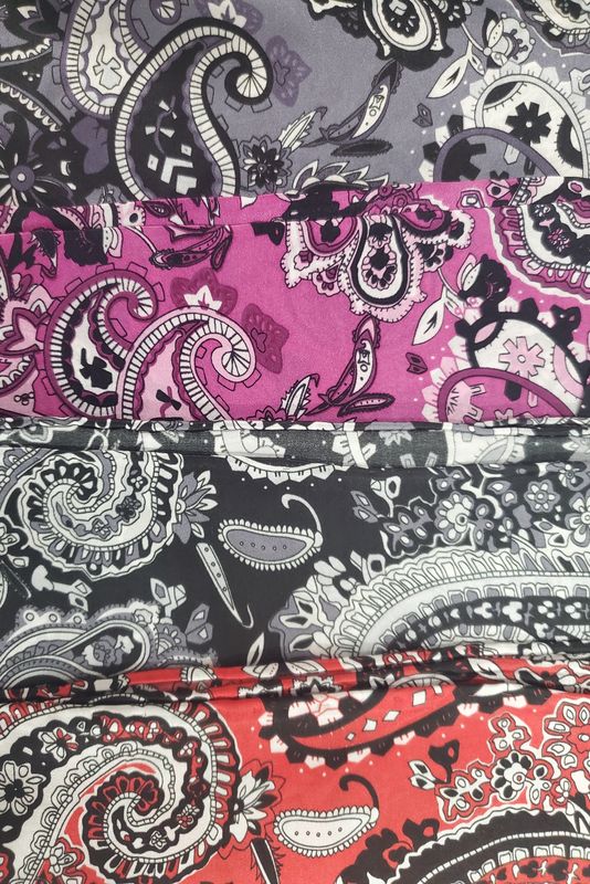 Wild Rag 33x33 Paisley