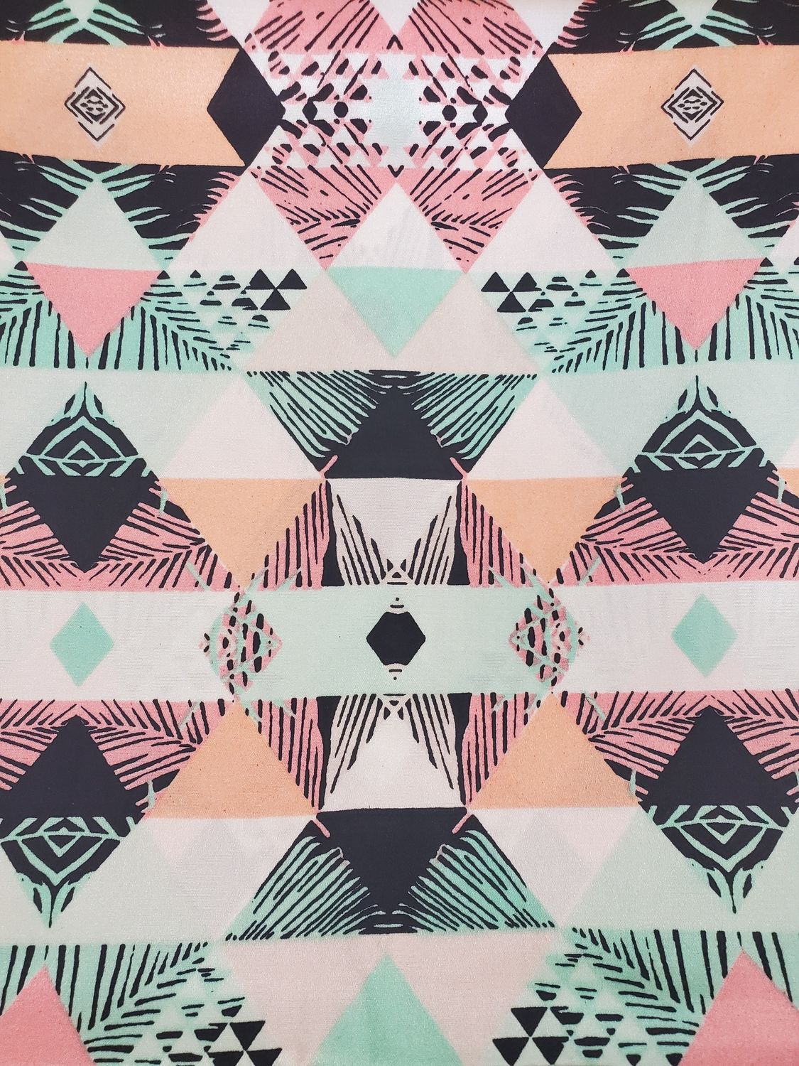 Wild Rag 33x33 Vice Triangles