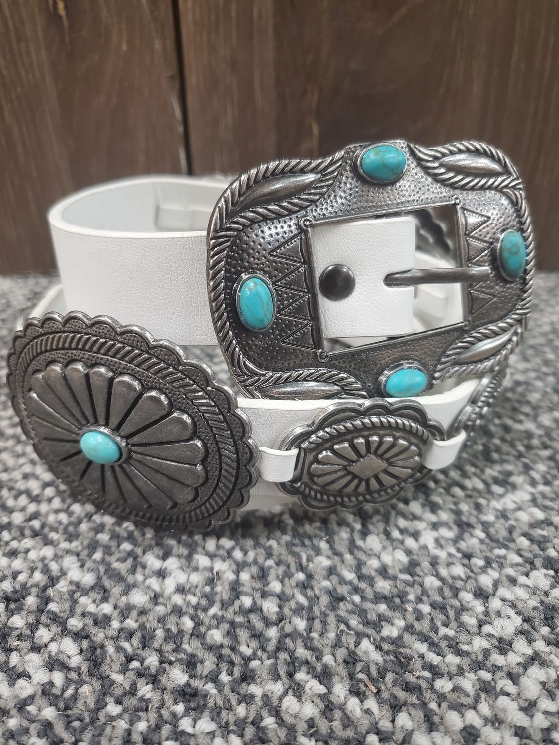 Women&#39;s Belt Hammered Silver &amp; Turquoise Conchos