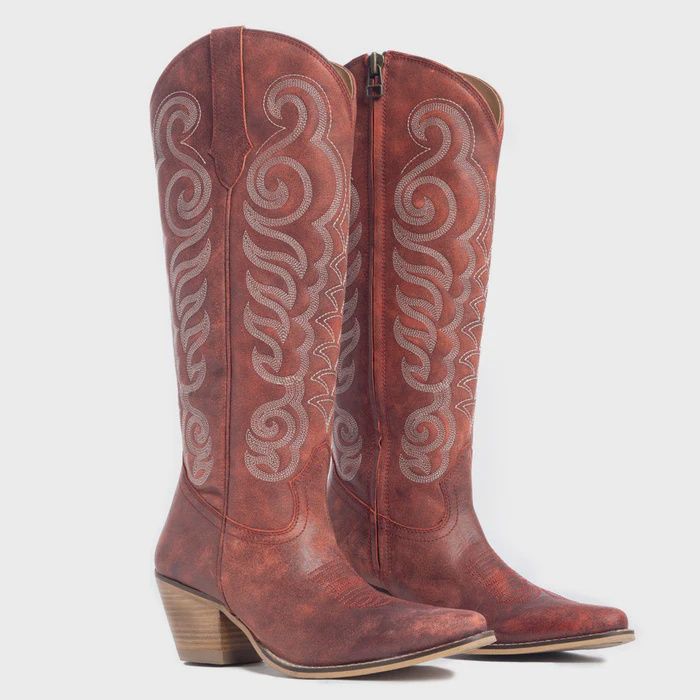 Scarlet Silhouette Boots In Cloud Red