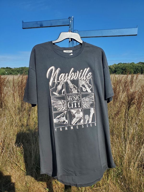 Women&#39;s Nashville Graphic Tee