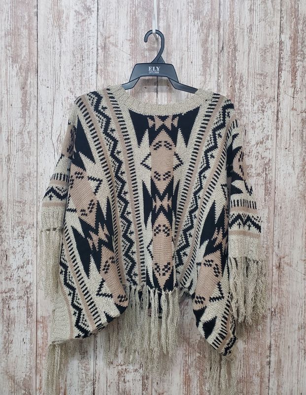 Western Print Wide Sleeve Tassel Knit Top