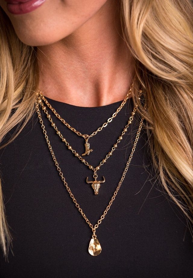 Boa Necklace
